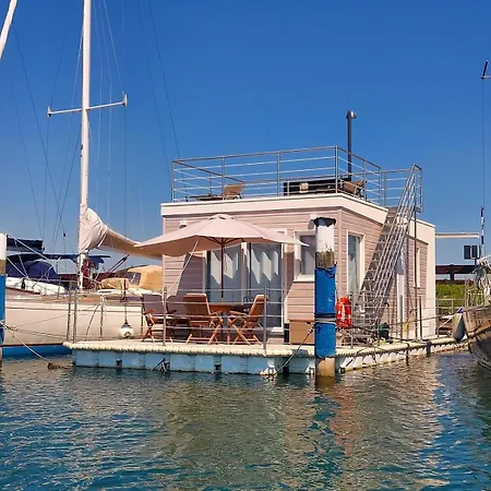 Floating * Градо